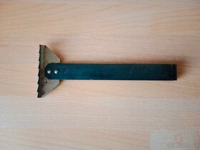 STARÁ ŠKRABKA NA RYBY - 2