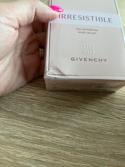 Givenchy irresistible - 2