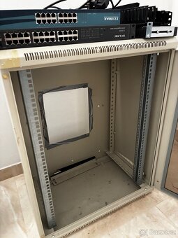 Rack a 2xswitch - 2