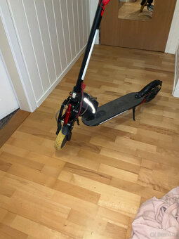 Prodám Xiaomi M365 Electric Scooter natuněná - 2