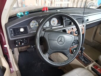 Mercedes Benz 190E 2,3 automat - 2