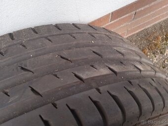 1kus letní pneu rozměr 235/40/19 značka Continental - 2