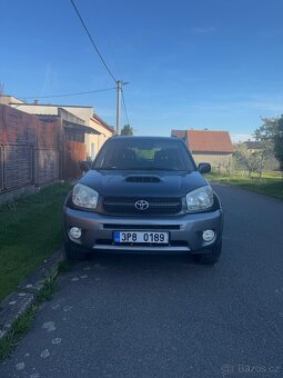 Toyota RAV 4 – spolehlivý parťák do města i do terénu - 2