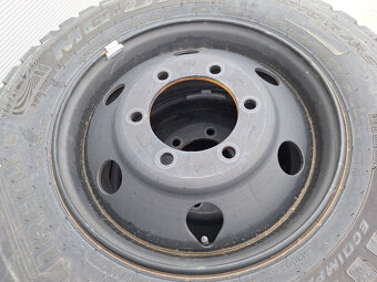 Pneu Pirelli MG01 265/70 R19.5 143/141 - 2