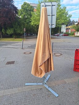 Velký slunečník ,robustní stojan - 2
