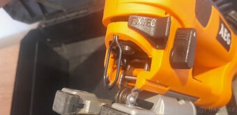 Přímočará pila AEG ST 800XE - 2