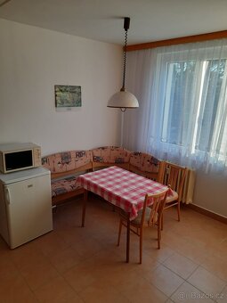 Rohová lavice - 2