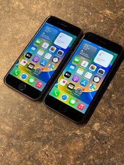 Apple iPhone 8 64GB černý, bat. 88% - 2