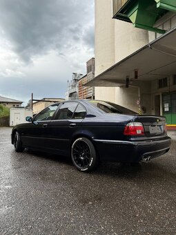 BMW e39 528i 142 kw - 2