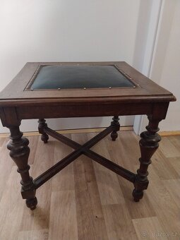 Dřevěná židle (sedak) s kůží - 2