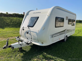 Hobby 460UFe 2012, MOVER, PŘEDSTAN ISABELLA VELKÁ LEDNICE TV - 2