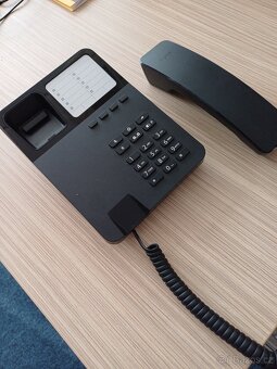 Telefon stolní - 2