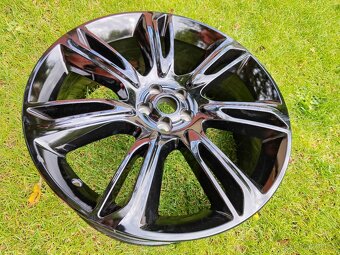 1 kus zánovní disk Range Rover Velar r22 5x108 - 2