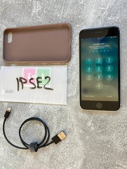 iPhone SE 2020 64GB bílý - 2