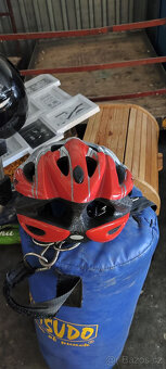 ✅ Cyklistická helma - 2