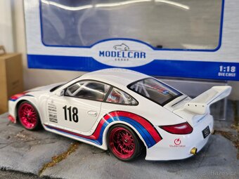 Porsche 911 (997) RWB 1:18 MCG - 2