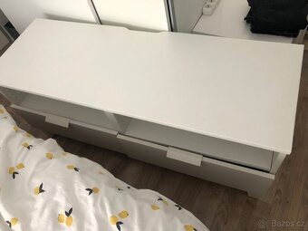 Skříň pod televizi - 2