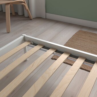 Manželská postel z IKEA - 2