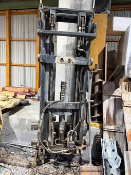 vidle za traktor z VZV - 2