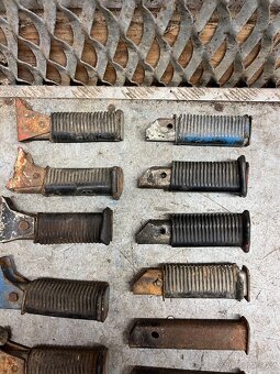 Zadní stupačky Jawa pionýr/mustang - 2