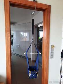 dětská houpačka Hopsi,do zárubní dveří,od 6měs. do15kg - 2