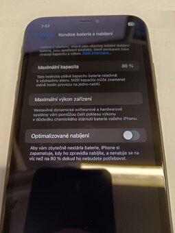 Iphone 11- 128GB černý - hezký stav - bez závad - 2