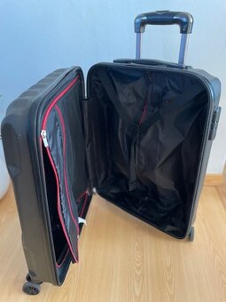 Plastový kufr L. Lambertazzi - 2