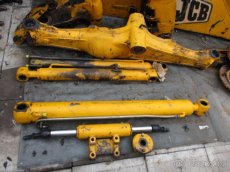 JCB 3CX / 4CX - pístnice - hydraulický válec - 2