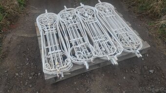 Staré železné dílce zábradlí, 19 ks - 2