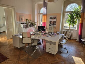 Pronájem kancelářských prostor Bolzanova - 66m2 - 2