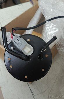 Čerpadlo paliva Suzuki Samurai. - 2