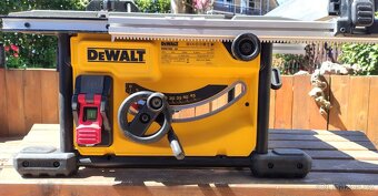 Stolní  pila DeWALT - 2