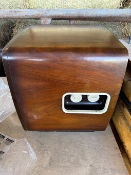 Stará televize Tesla - 2