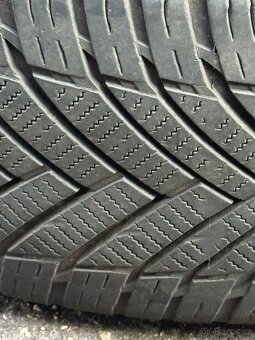 Dvě celoroční pneu imperial  225/55 R19 - 2