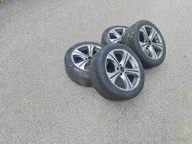 Letní pneu na diskách 235/45 R17 - 2