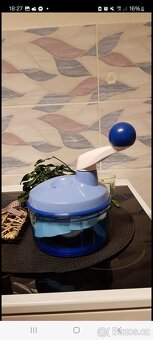 Tupperware - 2