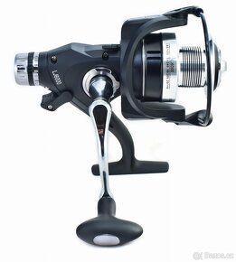 Naviják FLLJ 6000 s baitrunerem - 2