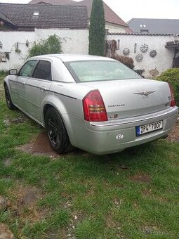 prodam chrysler 300c - 2