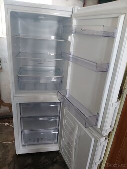 Chladnicka-Mraznicka BEKO - 2
