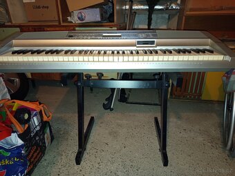 Klávesy Yamaha DGX 300 - 2