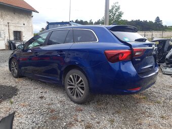 Toyota Avensis - 2