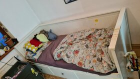 Postel ikea hemnes+komoda - 2
