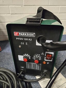 Invertorová svářečka Parkside PFDS 120 A2 - 2