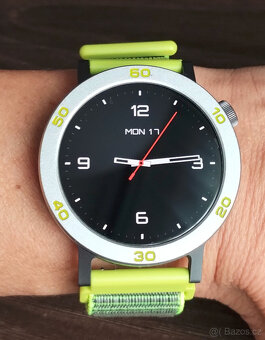 Hodinky CMF Watch Pro 2, v záruce ještě 1 1/2 roku. - 2