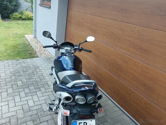 Suzuki GSR 600 - 2