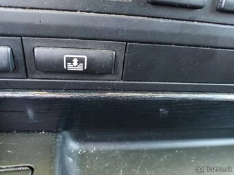 Predam na BMW e39 elektrickú sťahovaciu roletu komplet - 2