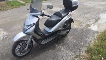 Piaggio Beverly 250 - 2