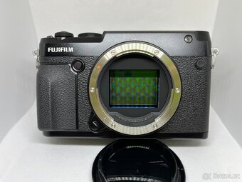 Fujifilm GFX 50R - 2