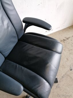 Kožené kancelářské křeslo - 2