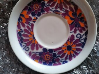 Retro hrneček + talířek - 2